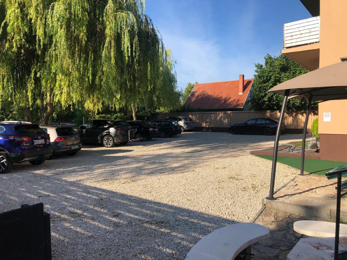 City Apartman Balatonföldvár Exterior foto